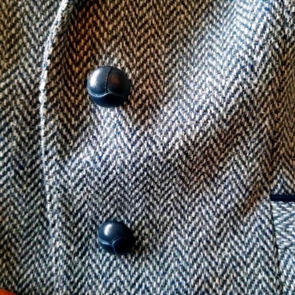 Vintage wool blend blazer, Gorgeous blue with dark blue suede detailing - Picture 4 of 10